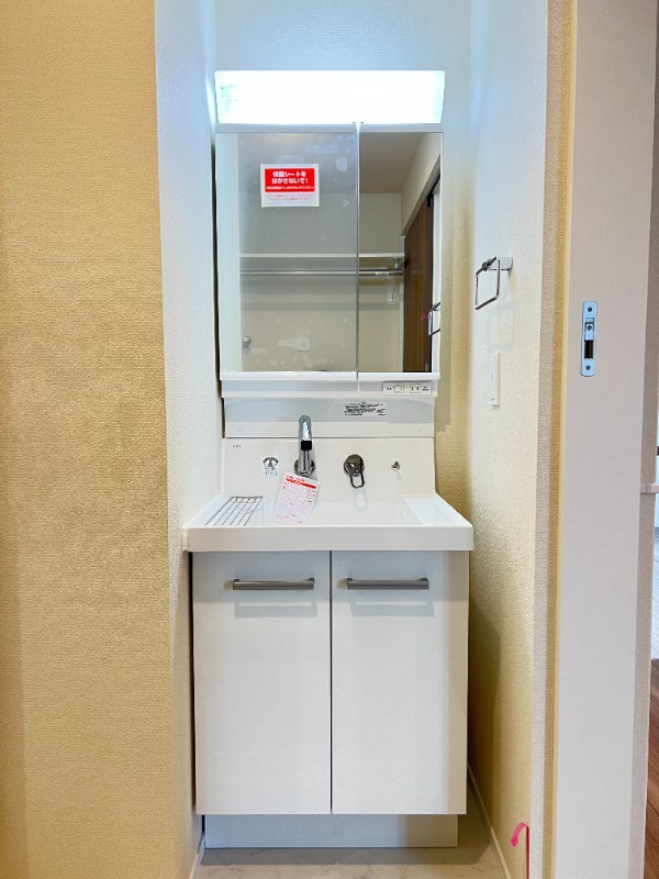 ��ʌ��������܎s�΋擌�Y�a�S���ڂ̃}���V�����̐��ʏ�