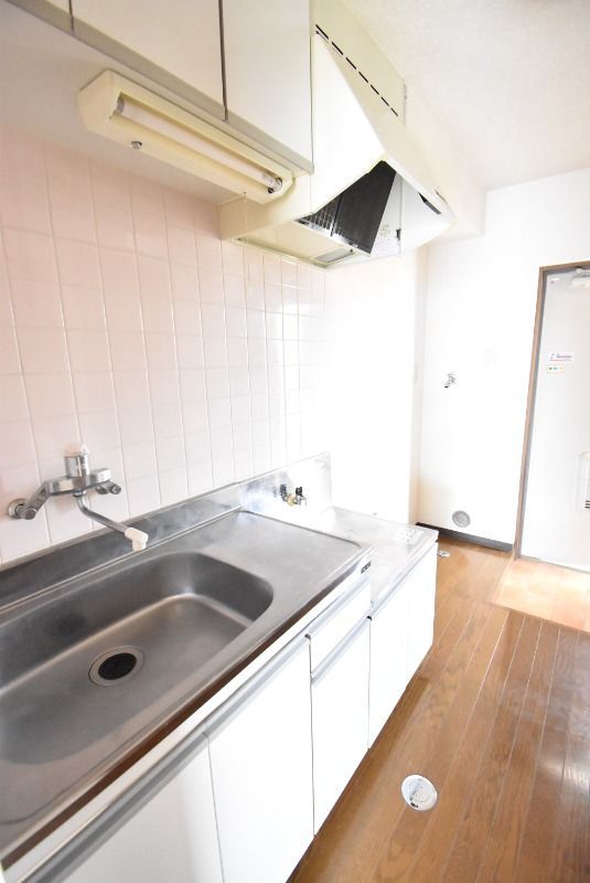 ��ʌ�����s�k����P���ڂ̃}���V�����̃L�b�`��