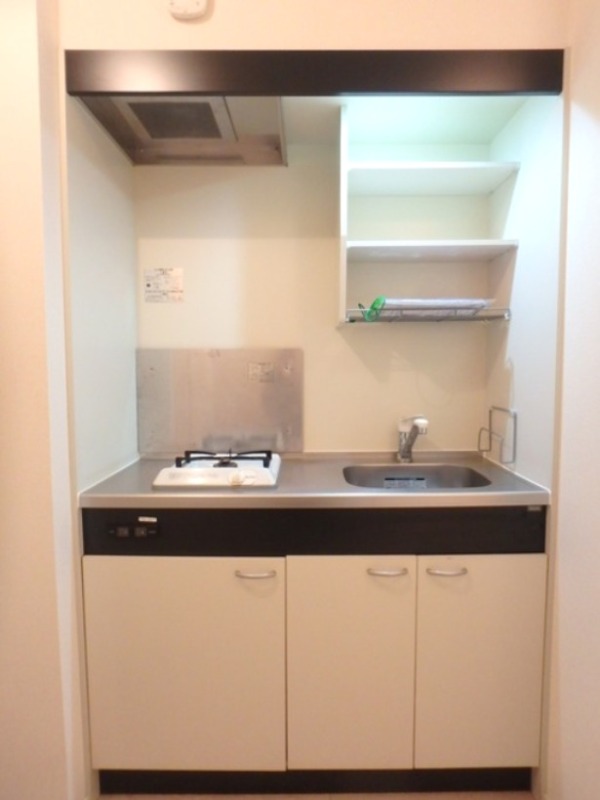 ��ʌ������s�J�˂Q���ڂ̃}���V�����̃L�b�`��