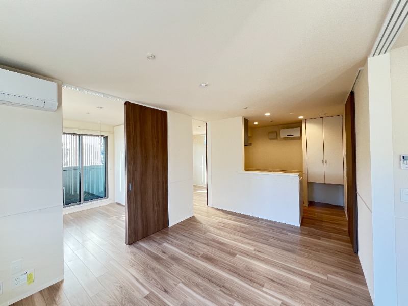 ��ʌ��g��s����Q���ڂ̃}���V�����̋��ԁE���r���O