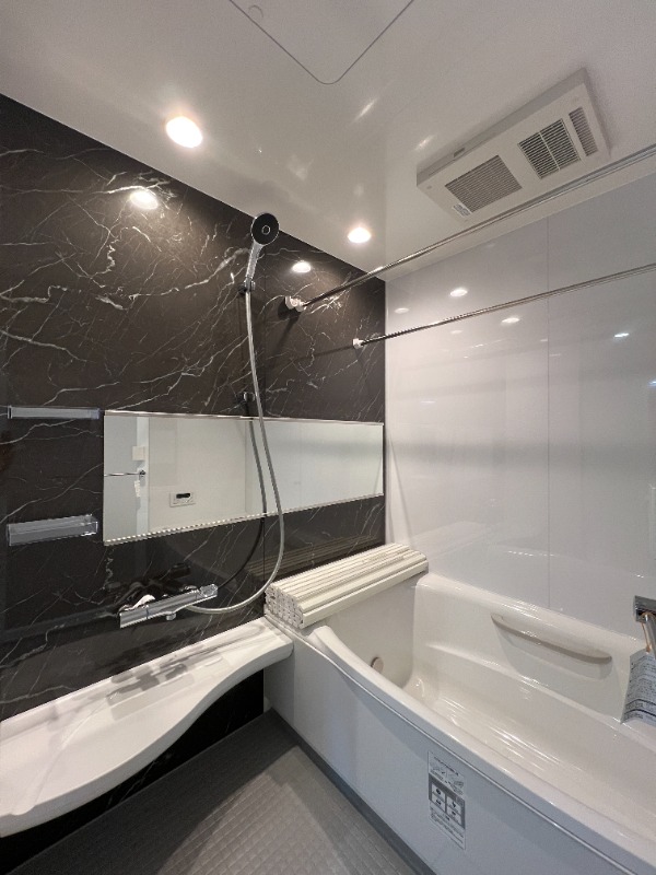 ��ʌ��g��s����Q���ڂ̃}���V�����̃o�X