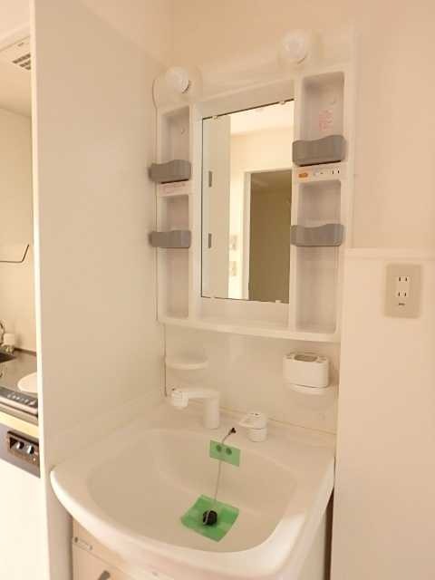 ��ʌ��������܎s��{��{���T���ڂ̃}���V�����̐��ʏ�