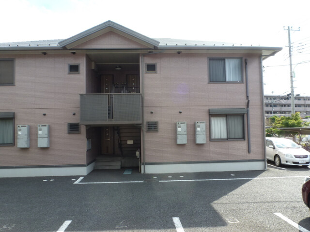 ��ʌ�����s������U���ڂ̃A�p�[�g�̃G���g�����X