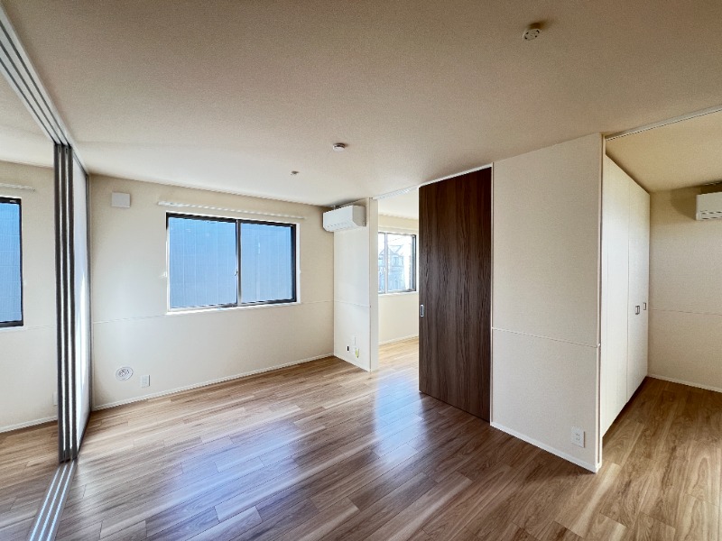 ��ʌ��g��s����Q���ڂ̃}���V�����̋����E���r���O