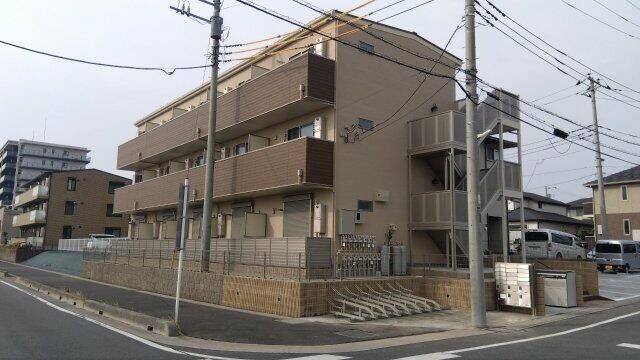 ��ʌ��z�J�s���C�N�^�E���T���ڂ̃A�p�[�g�̌����O��