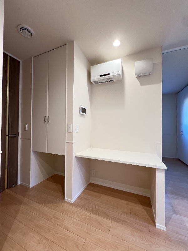 ��ʌ��g��s����Q���ڂ̃}���V�����̎��[