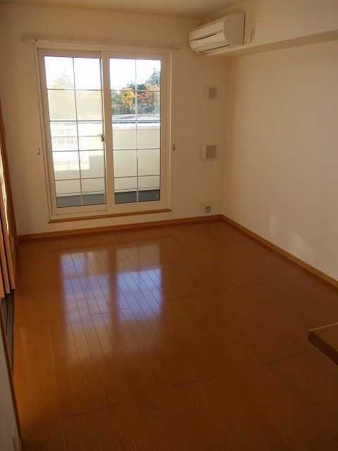 ��ʌ��������܎s�����擇���P���ڂ̃A�p�[�g�̋��ԁE���r���O