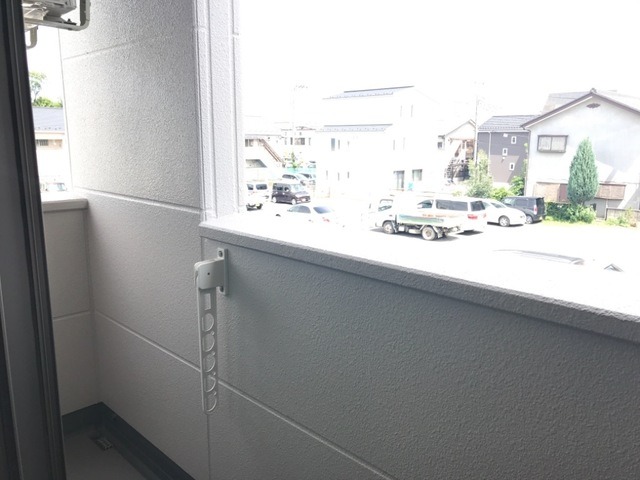 ��ʌ��������܎s������厚�@���̃A�p�[�g�̃o���R�j�[