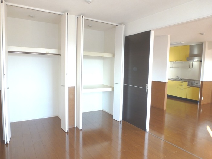 ��ʌ��������܎s�΋擌�Y�a�U���ڂ̃A�p�[�g�̋��ԁE���r���O