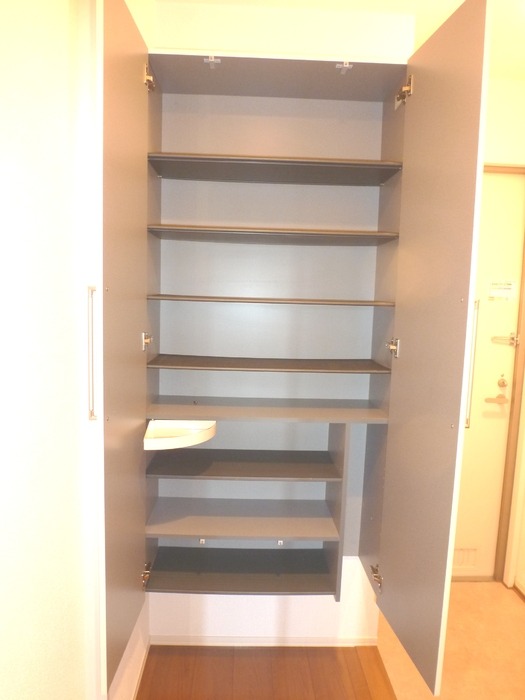 ��ʌ��������܎s�΋擌�Y�a�U���ڂ̃A�p�[�g�̎��[