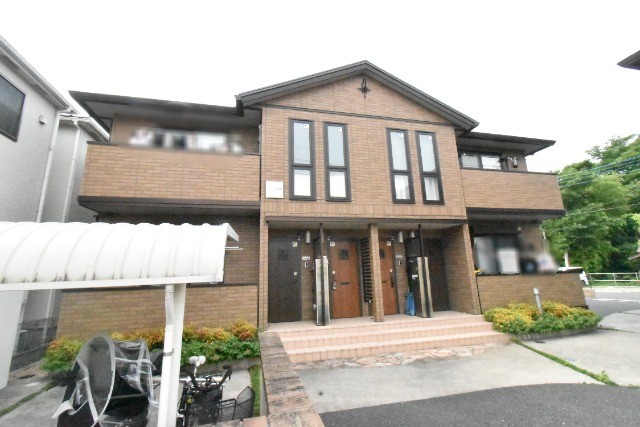 ��ʌ�����s����P���ڂ̃A�p�[�g�̌����O��