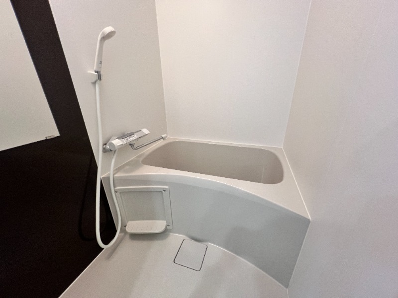 ��ʌ��������܎s��΋擌��΂Q���ڂ̃A�p�[�g�̃o�X