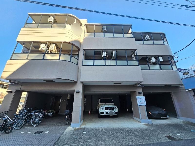 ��ʌ��������܎s��{�擌���Q���ڂ̃}���V�����̌����O��