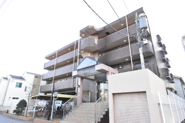 ��ʌ�����s�k����Q���ڂ̃}���V�����̌����O��