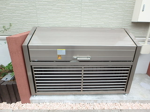 ��ʌ��������܎s�Y�a��̉ƂS���ڂ̃A�p�[�g�̂��̑�