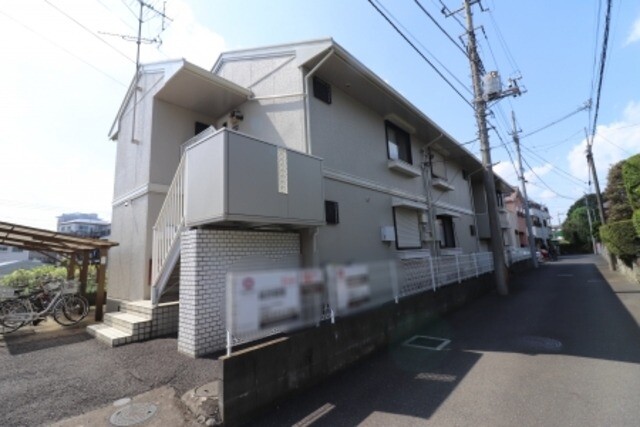 ��ʌ��������܎s�Y�a���؍�T����13-5�̃A�p�[�g�̌����O��