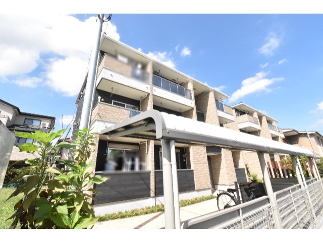 ��ʌ�����s�厚���̃A�p�[�g�̃G���g�����X