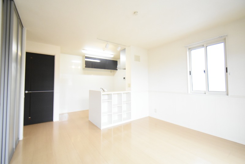 ��ʌ�����s�厚�����̃A�p�[�g�̋��ԁE���r���O