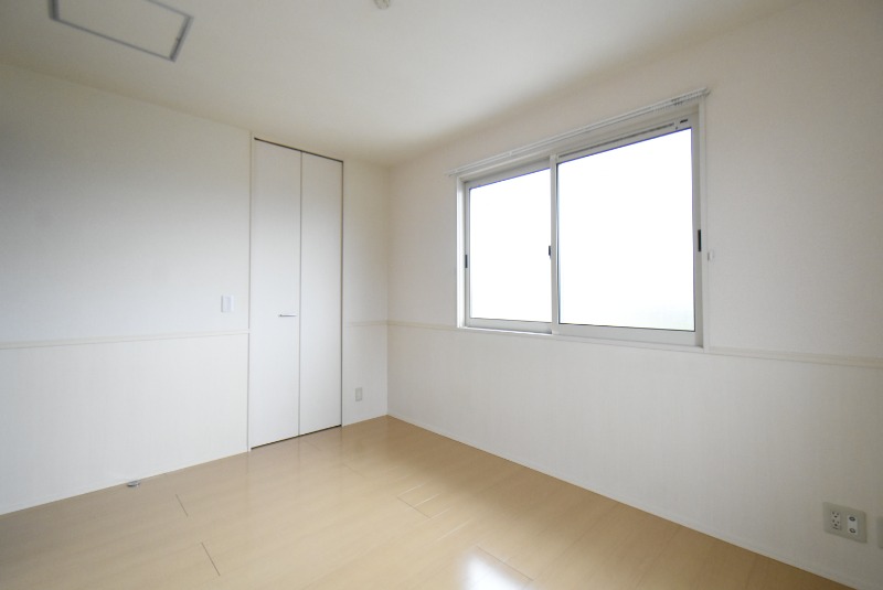 ��ʌ�����s�厚�����̃A�p�[�g�̂��̑������E�X�y�[�X