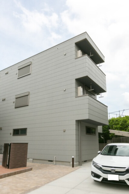 ��ʌ�����s�����R����5-10�̃}���V�����̌����O��