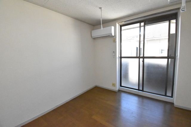 ��ʌ�����s�˒˓��Q���ڂ̃A�p�[�g�̋��ԁE���r���O