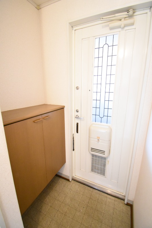 ��ʌ��������܎s�Y�a���؍�T���ڂ̃A�p�[�g�̌���