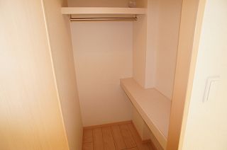 ��ʌ�����s�씵���J�T���ڂ̃}���V�����̎��[