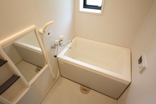 ��ʌ��������܎s������厚�쒆��̃e���X�n�E�X�̃o�X