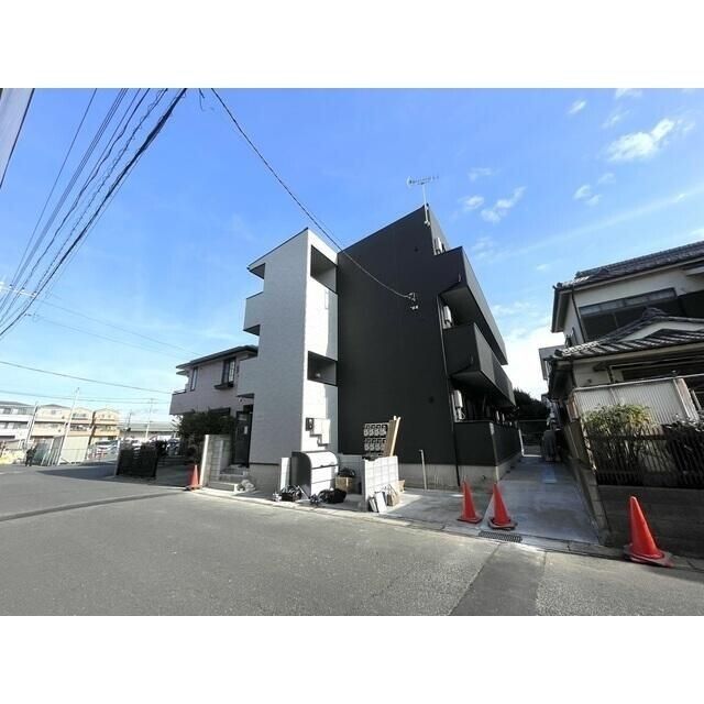 ��ʌ�����s�˒˓��R���ڂ̃A�p�[�g�̌����O��