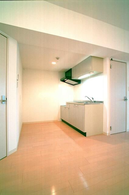 ��ʌ�����s�˒˂Q���ڂ̃}���V�����̂��̑������E�X�y�[�X