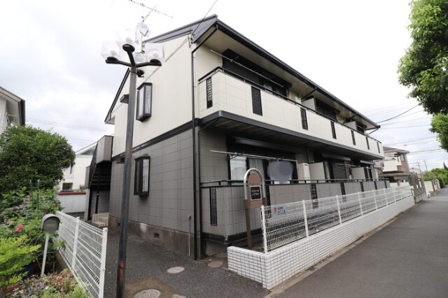 ��ʌ��������܎s�΋�n��Q���ڂ̃A�p�[�g�̃G���g�����X