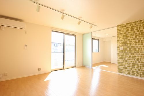 ��ʌ��������܎s������厚�쒆�ۂ̃A�p�[�g�̋����E���r���O