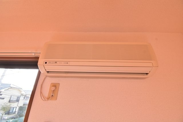 ��ʌ�����s�ђ��̃A�p�[�g�̂��̑��ݔ�