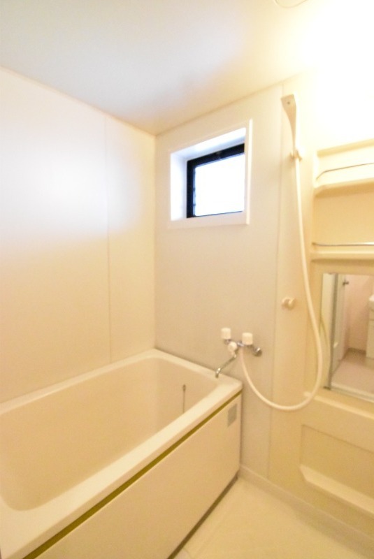 ��ʌ��������܎s�΋擌�Y�a�W���ڂ̃A�p�[�g�̃o�X