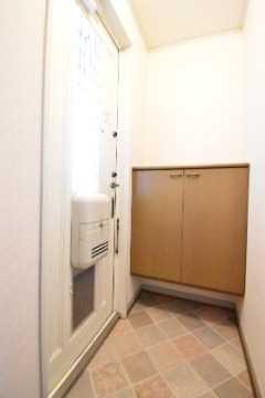 ��ʌ��������܎s�΋擌�Y�a�W���ڂ̃A�p�[�g�̌���