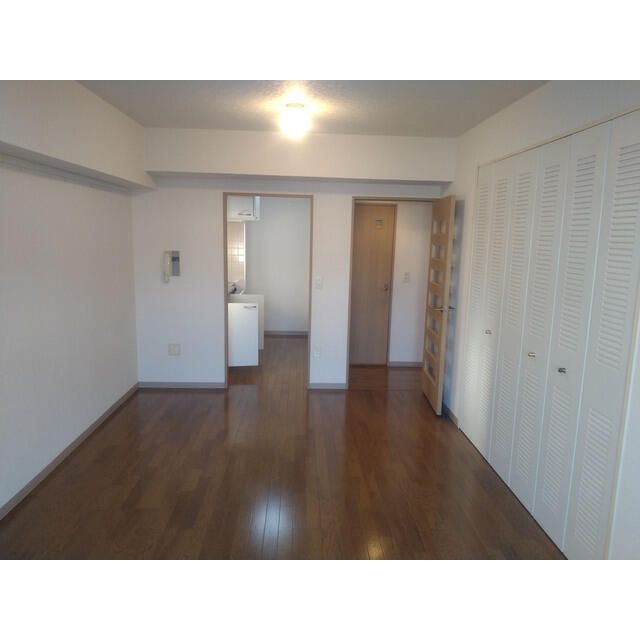 ��ʌ�����s�씵���J�T���ڂ̃}���V�����̂��̑������E�X�y�[�X