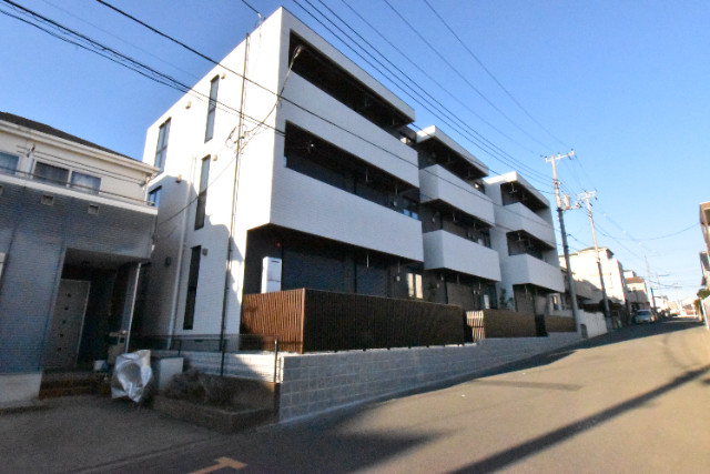 ��ʌ��������܎s�΋�厚���̃}���V�����̌����O��