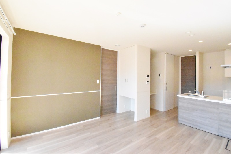 ��ʌ��������܎s�΋�厚���̃}���V�����̋��ԁE���r���O