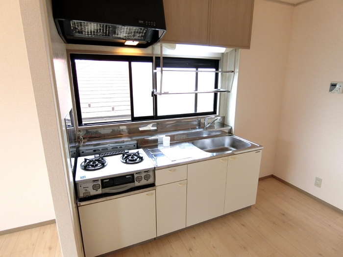 ��ʌ��������܎s��{��O���S���ڂ̃A�p�[�g�̃L�b�`��