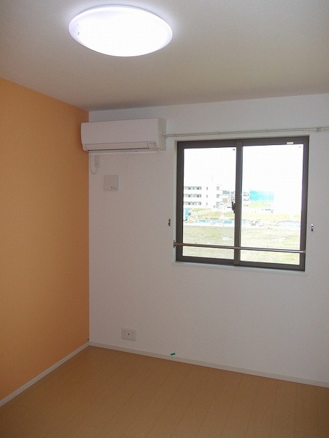 ��ʌ��z�J�s���C�N�^�E���U���ڂ̃A�p�[�g�̂��̑������E�X�y�[�X