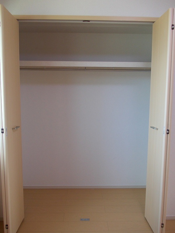 ��ʌ��z�J�s���C�N�^�E���U���ڂ̃A�p�[�g�̎��[