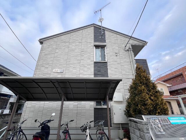 ��ʌ��������܎s�����擌��{�S����65-17�̃A�p�[�g�̌����O��