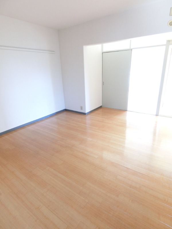 ��ʌ��������܎s������ۃ��蒬�̃}���V�����̋��ԁE���r���O