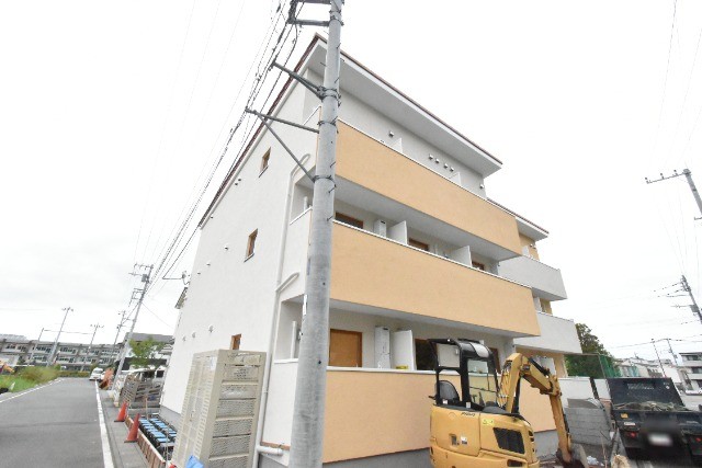 ��ʌ��������܎s�΋�����Q���ڂ̃A�p�[�g�̌����O��