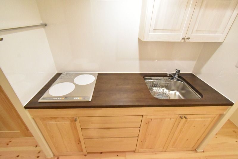 ��ʌ��������܎s�΋�����Q���ڂ̃A�p�[�g�̃L�b�`��