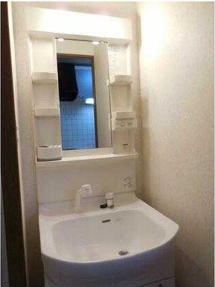 ��ʌ�����s�����P���ڂ̃}���V�����̐��ʏ�