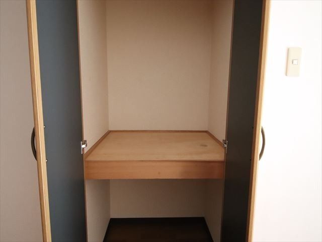 ��ʌ�����s�˒˂T���ڂ̃}���V�����̎��[