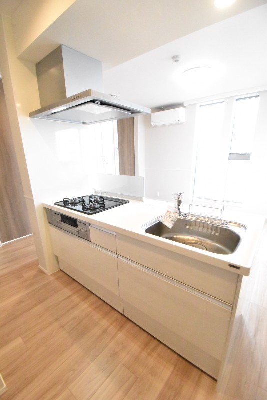 ��ʌ��������܎s�Y�a�挳���Q���ڂ̃}���V�����̃L�b�`��