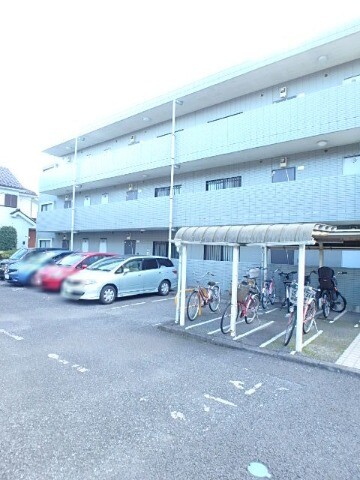 ��ʌ��������܎s������ۃ��蒬�̃}���V�����̒��ԏ�