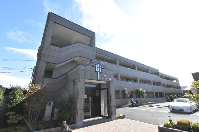 ��ʌ��z�J�s�V�z�J�Q���ڂ̃}���V�����̌����O��